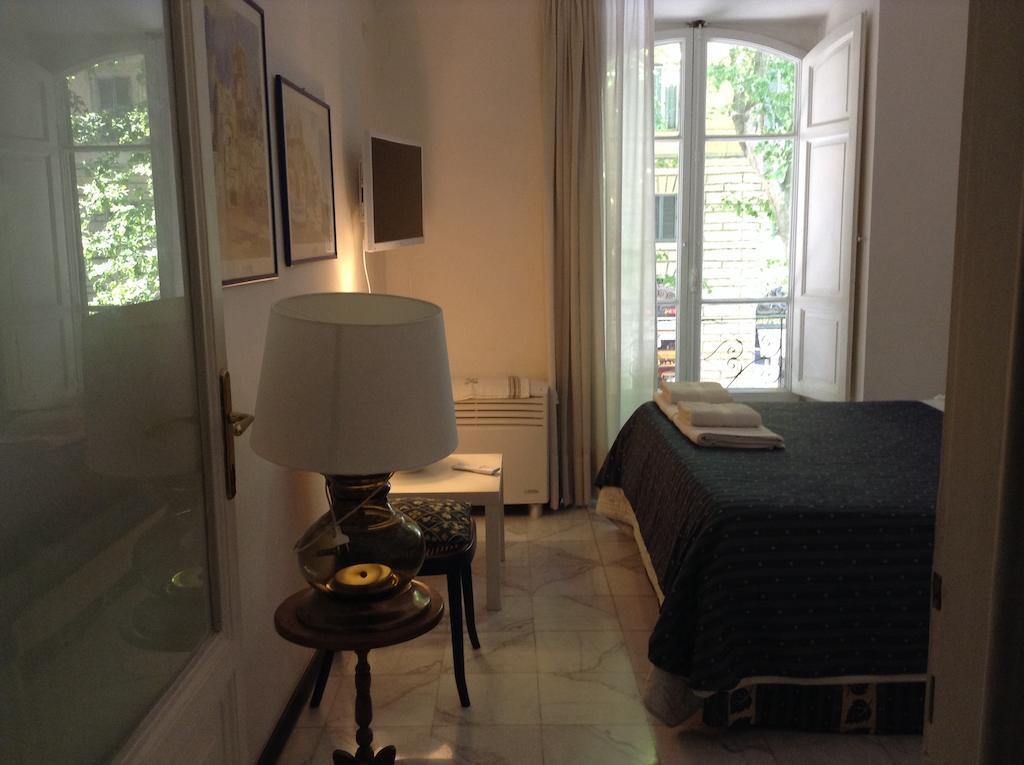 2 Be Home Colosseo Рим Екстер'єр фото
