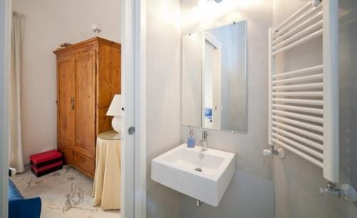 2 Be Home Colosseo Рим Екстер'єр фото